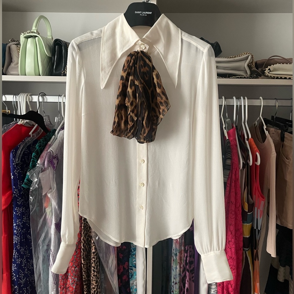 40% OFF! NEW classic silk blouse with leopard print silk bow tie brooch